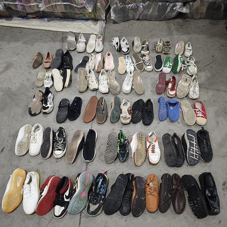 Used Mixed Shoes1